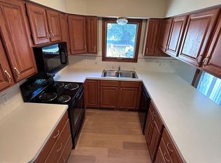 963 Vos St #963, Jenison, MI 49428