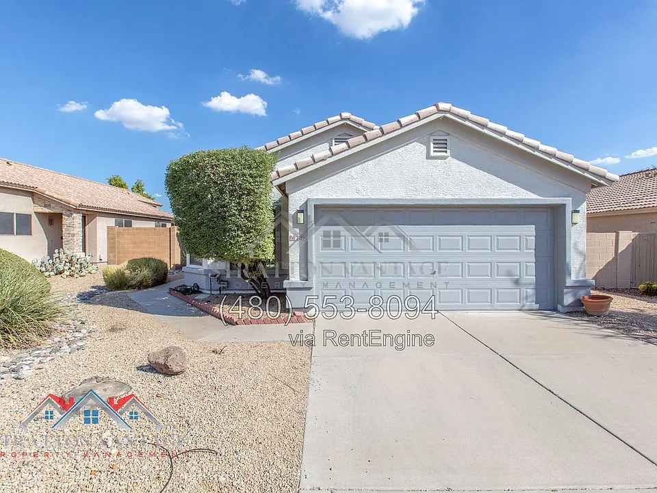 2219 E Ruby Ln