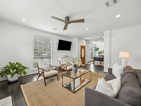 4th image of 1616 Sandman St