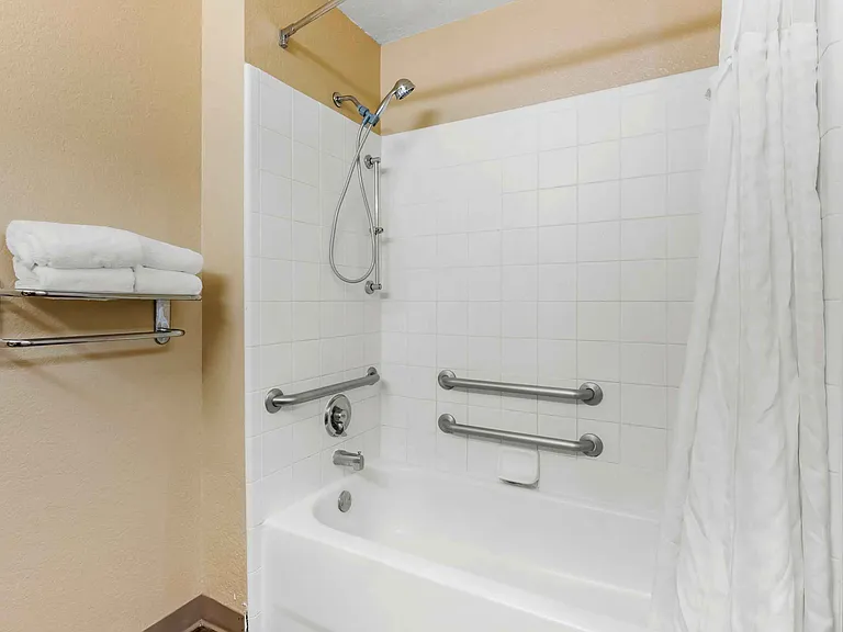Studio Suite - 1 King Bed