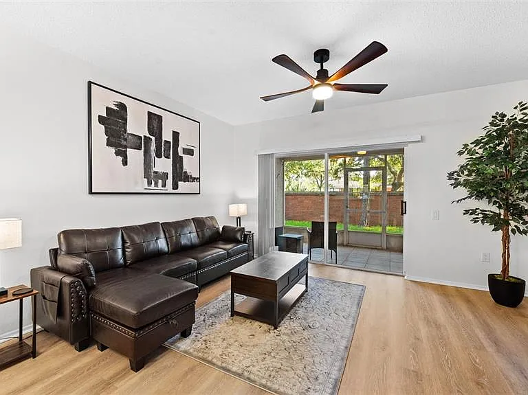 12444 Berkeley Square Dr — Photo 6