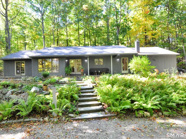 14 Weldon Court, Goshen, CT 06756