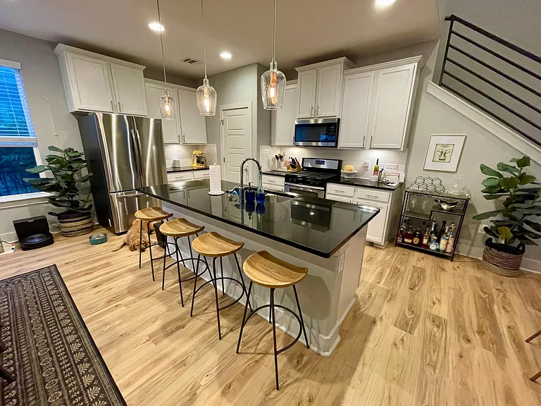 1502 Homespun Rd — Photo 17
