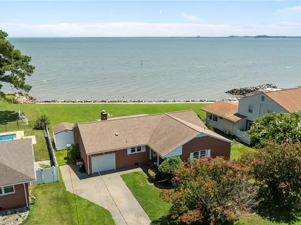 103 York Point Dr, Seaford, VA 23696