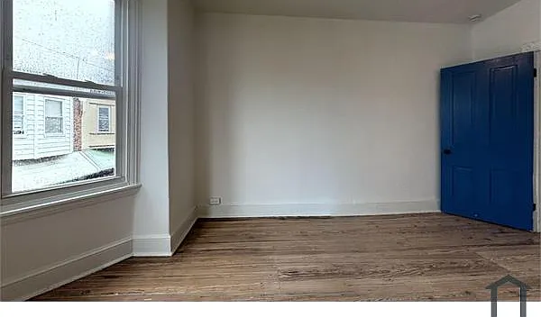 3 bed, $1,575 — Photo 4