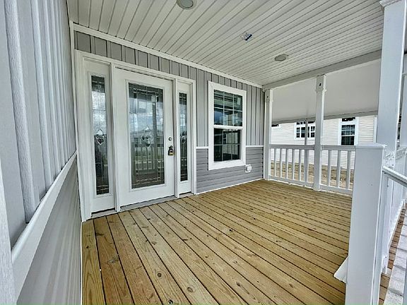 3rd image of 34875 Silver King Dr