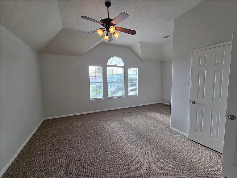 10903 Windfern Lakes St — Photo 9