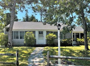 101 Clearwater Dr, Harwich, MA 02645