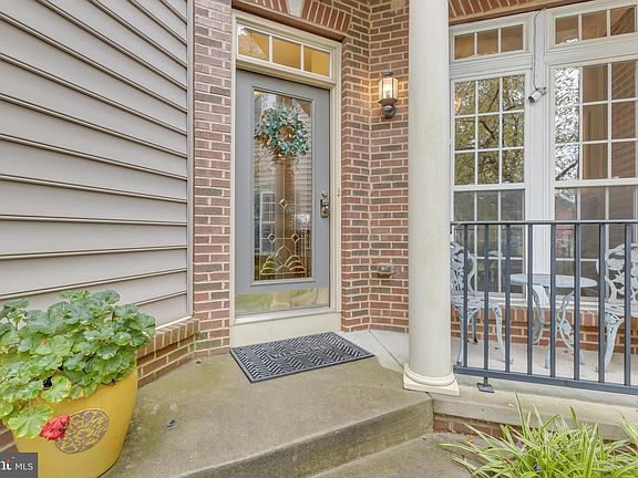 2nd image of 352 Sun Blvd #94