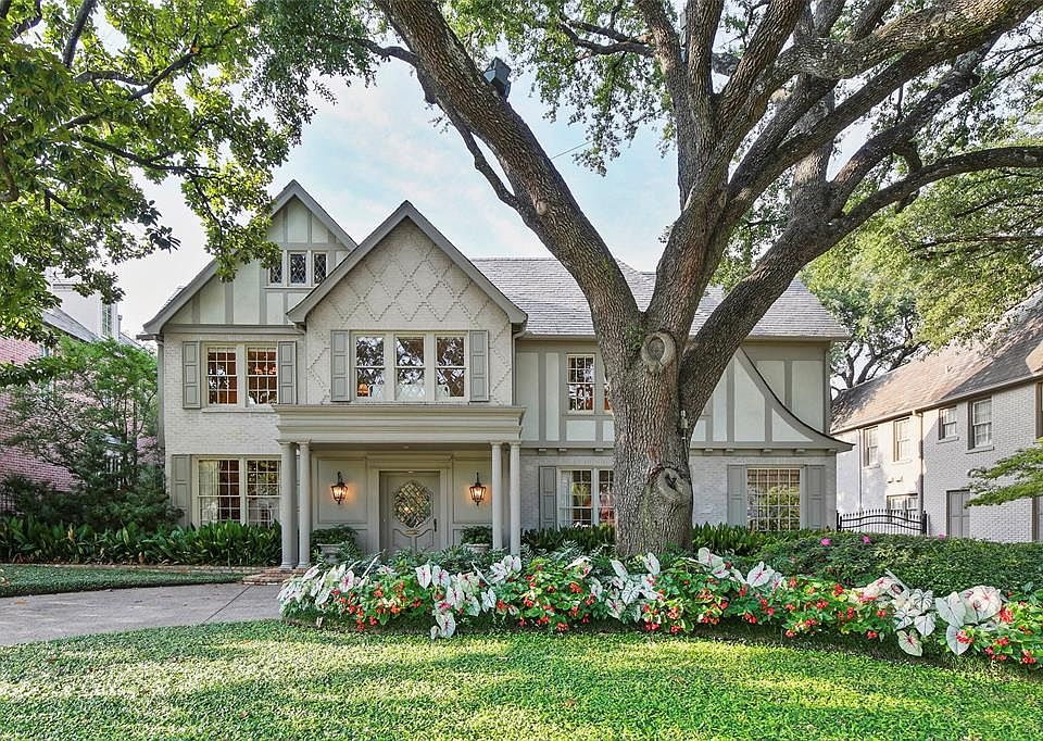 1st image of 4208 Versailles Ave