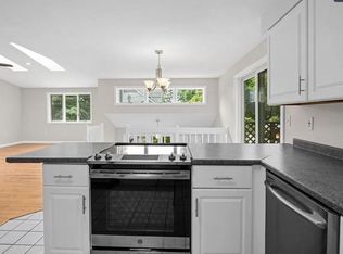 3-3B Porter St, Worcester, MA 01604