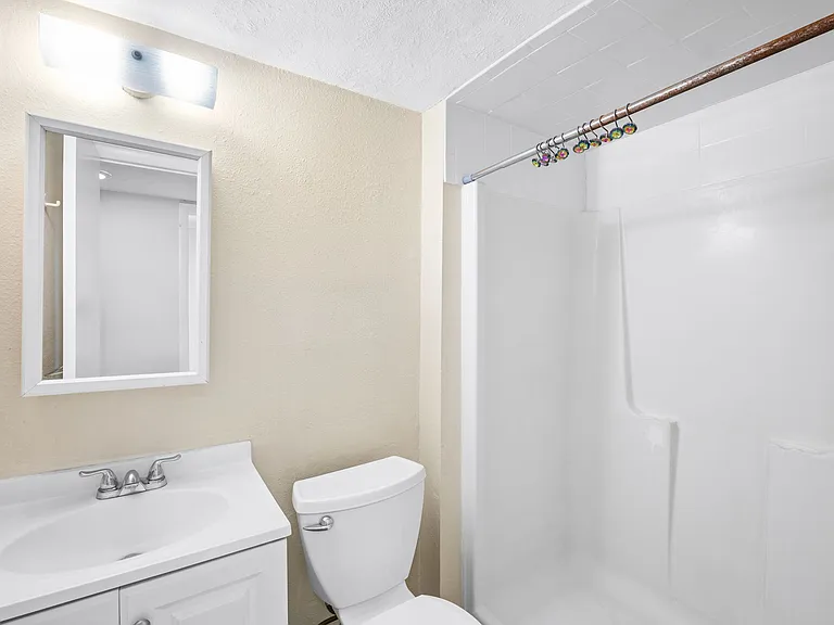 2525 W Bay Dr #A16 — Photo 20