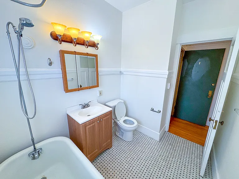 1539 Encinal Ave #7 — Photo 10