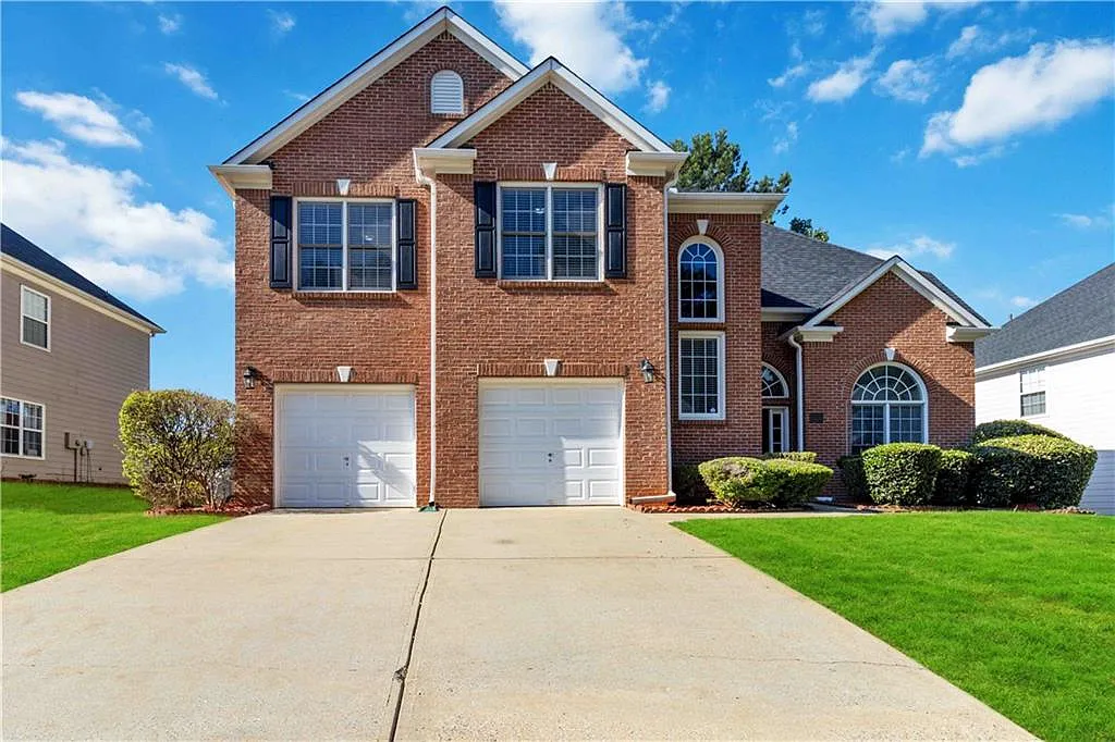 4 bed, 2670 sqft, $2,300 — Photo 4