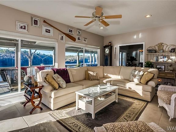 3rd image of 14840 Riverview Dr