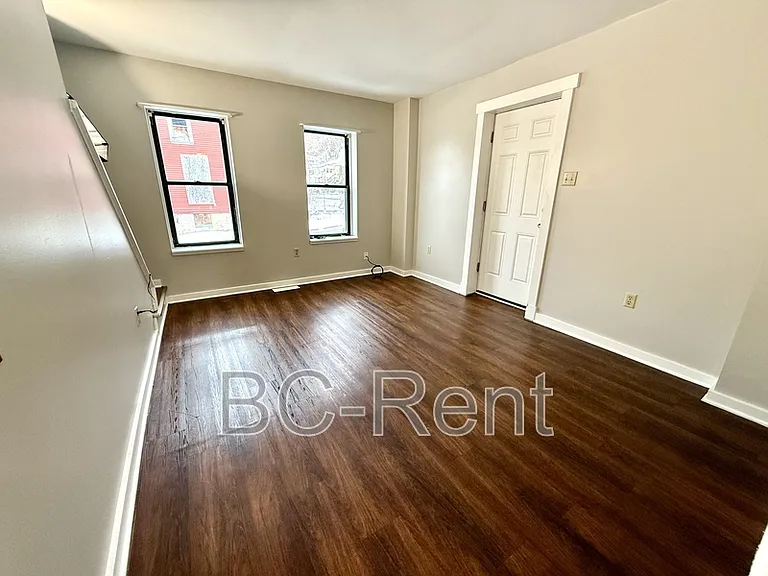 400 Beaver Ave — Photo 8