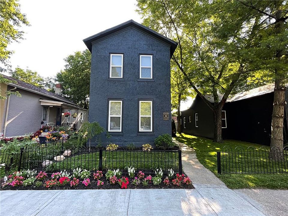 1st image of 44 Henry St