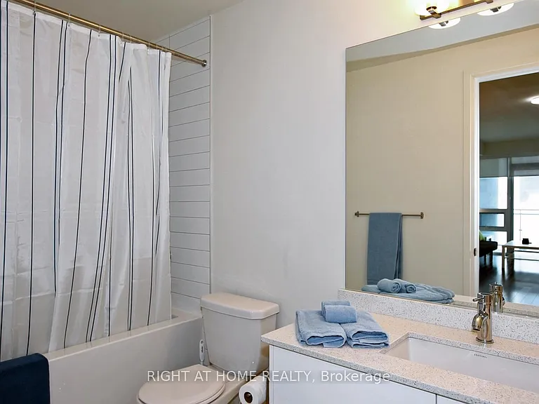 460 Adelaide St E #525 — Photo 18