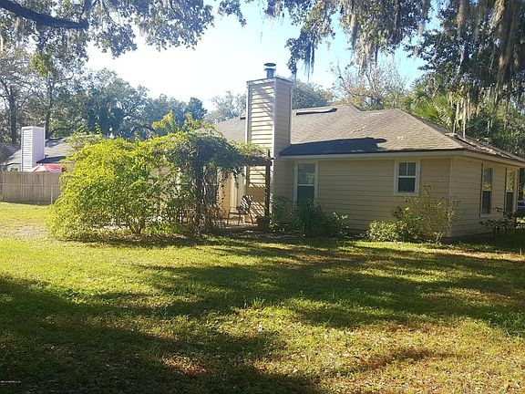 2nd image of 160 Cypress Ave