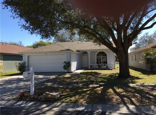 1622 Portsmouth Lake Dr, Brandon, FL 33511