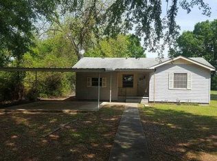 2216 Phillips Ln, Texarkana, TX 75501