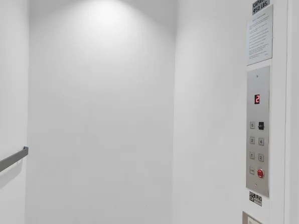 30 Sullivan Street image 23 of 24