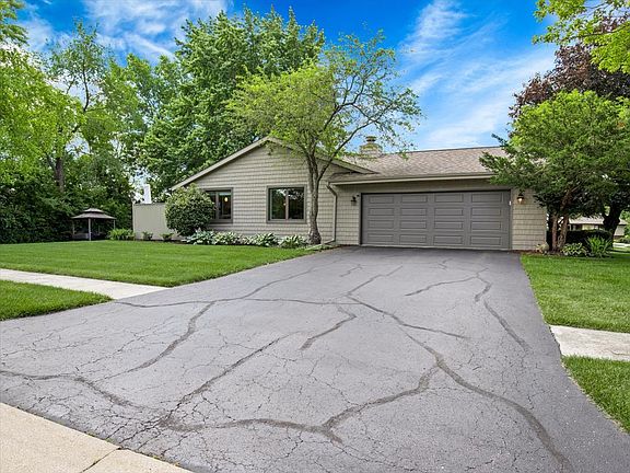 4th image of 1441 Ramsey Close