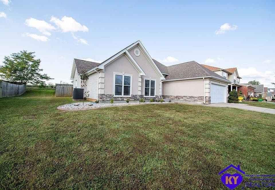 1st image of 327 Vineland Place Dr