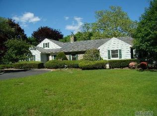 434 Cold Spring Rd, Syosset, NY 11791