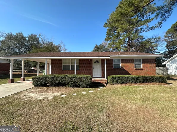 603 Lakeview Dr, Adel, GA 31620