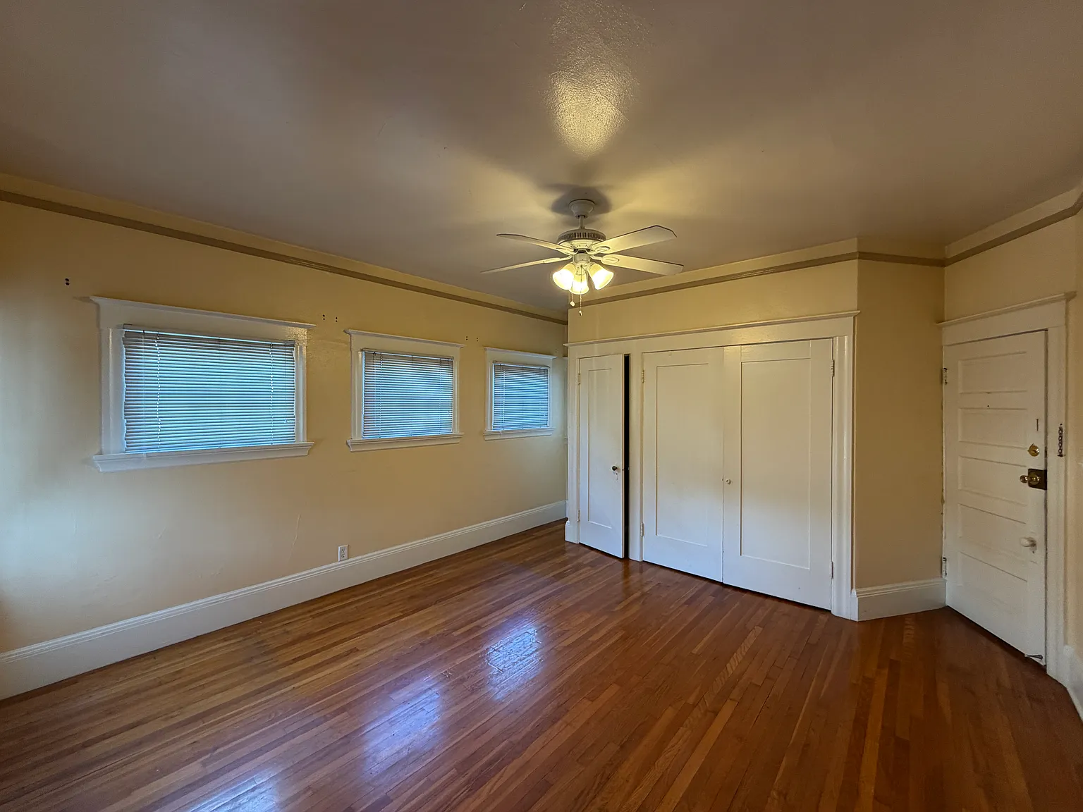 Studio, 350 sqft, $1,495 — Photo 4