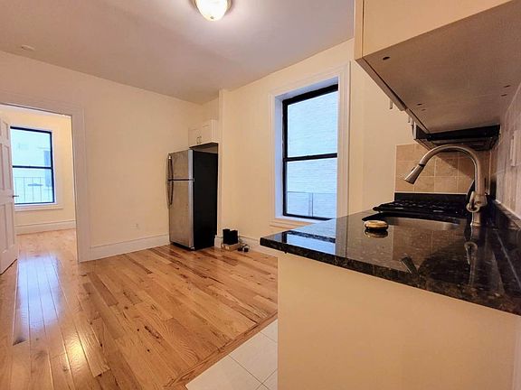 2nd image of 26 E 105th St #1T
