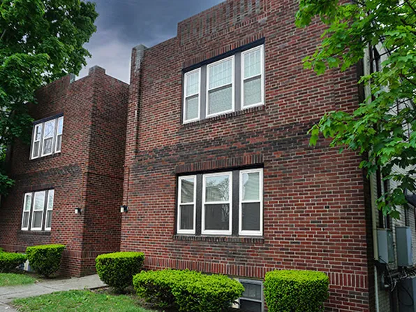 95 Adams St, Waltham, MA