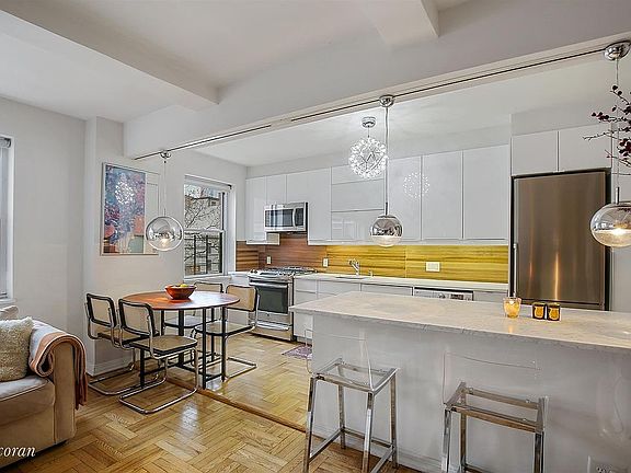 3rd image of 530 Grand St #3A