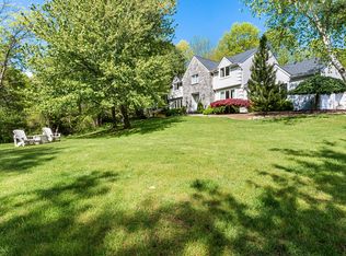 1 Winters Dr, Lebanon Twp, NJ 08826
