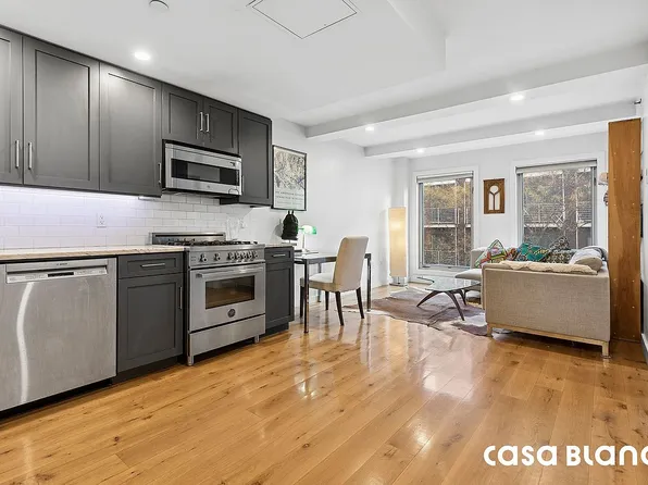 139 Meserole St #3A, Brooklyn, NY 11206