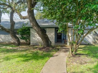 6915 Chinook Dr, Austin, TX 78736