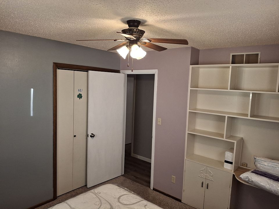 2nd image of 1125 Maize Rd #2