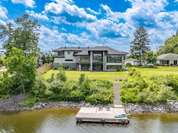 1981 Prince Of Wales Dr, Ottawa, ON K2C 3J7