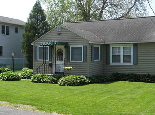 19 Connecticut Ave, Rensselaer, NY 12144