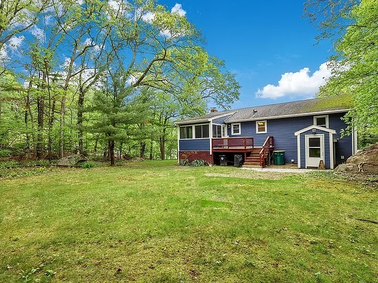 72 Westfield Dr — Photo 20