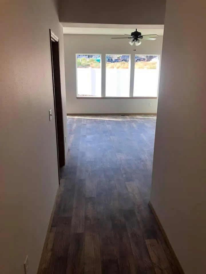 3 bed, 2.5 bath, 1332 sqft, $2,000 — Photo 3