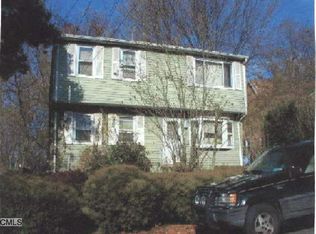 200 Earl Ave, Bridgeport, CT 06606