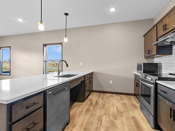 4th image of 150015061524 Petrus Dr NE #1500-3A
