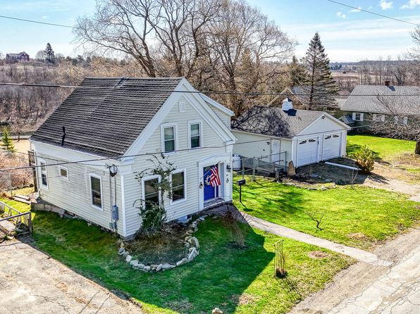 30 Pine Street, Thomaston, ME 04861