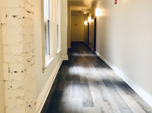 201 E Jefferson St #403