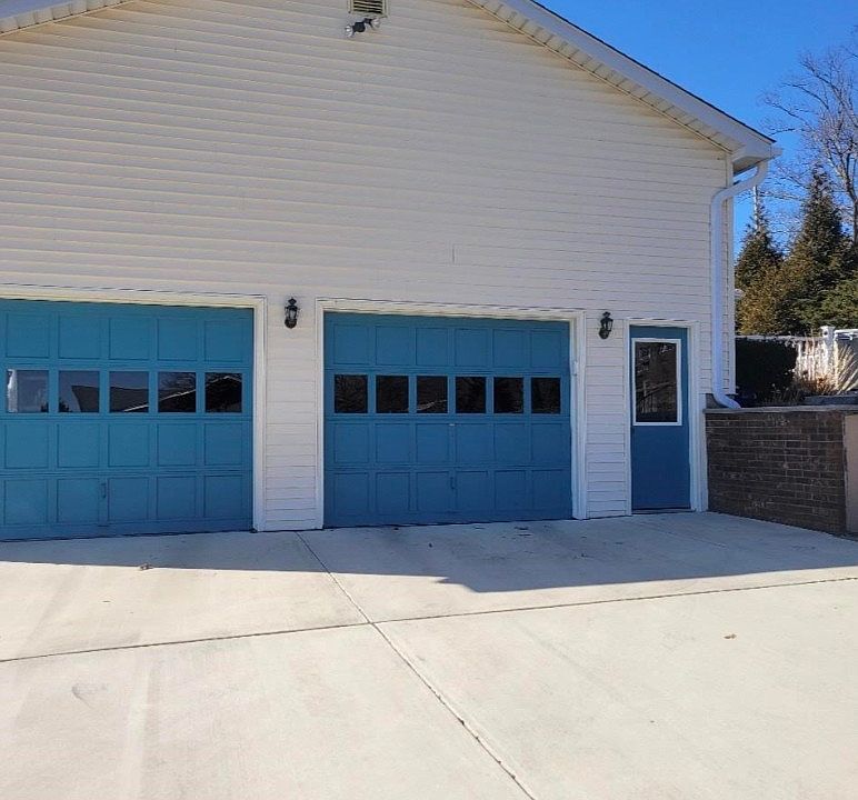 3719 Country Club Rd, Endwell, NY 13760 Zillow