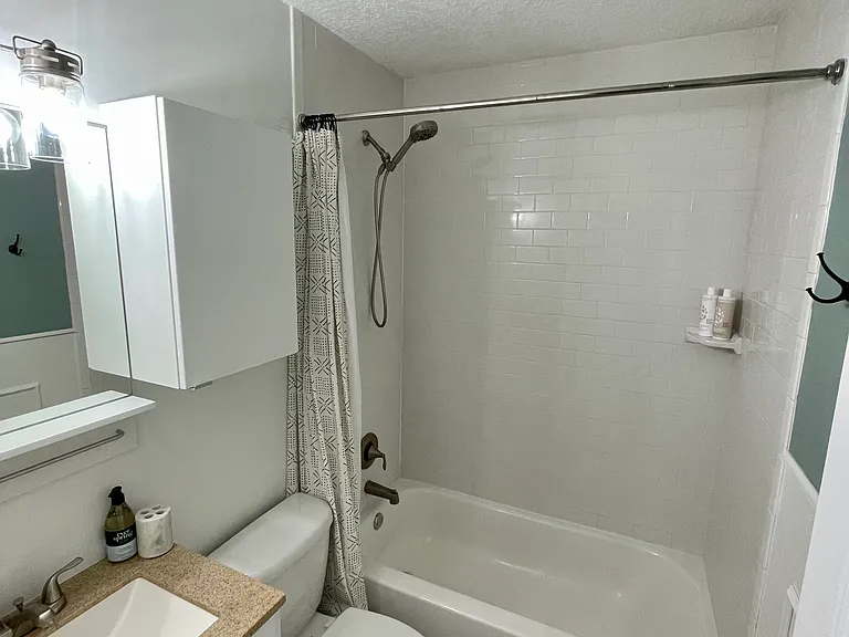 2219 Pine Pl — Photo 25