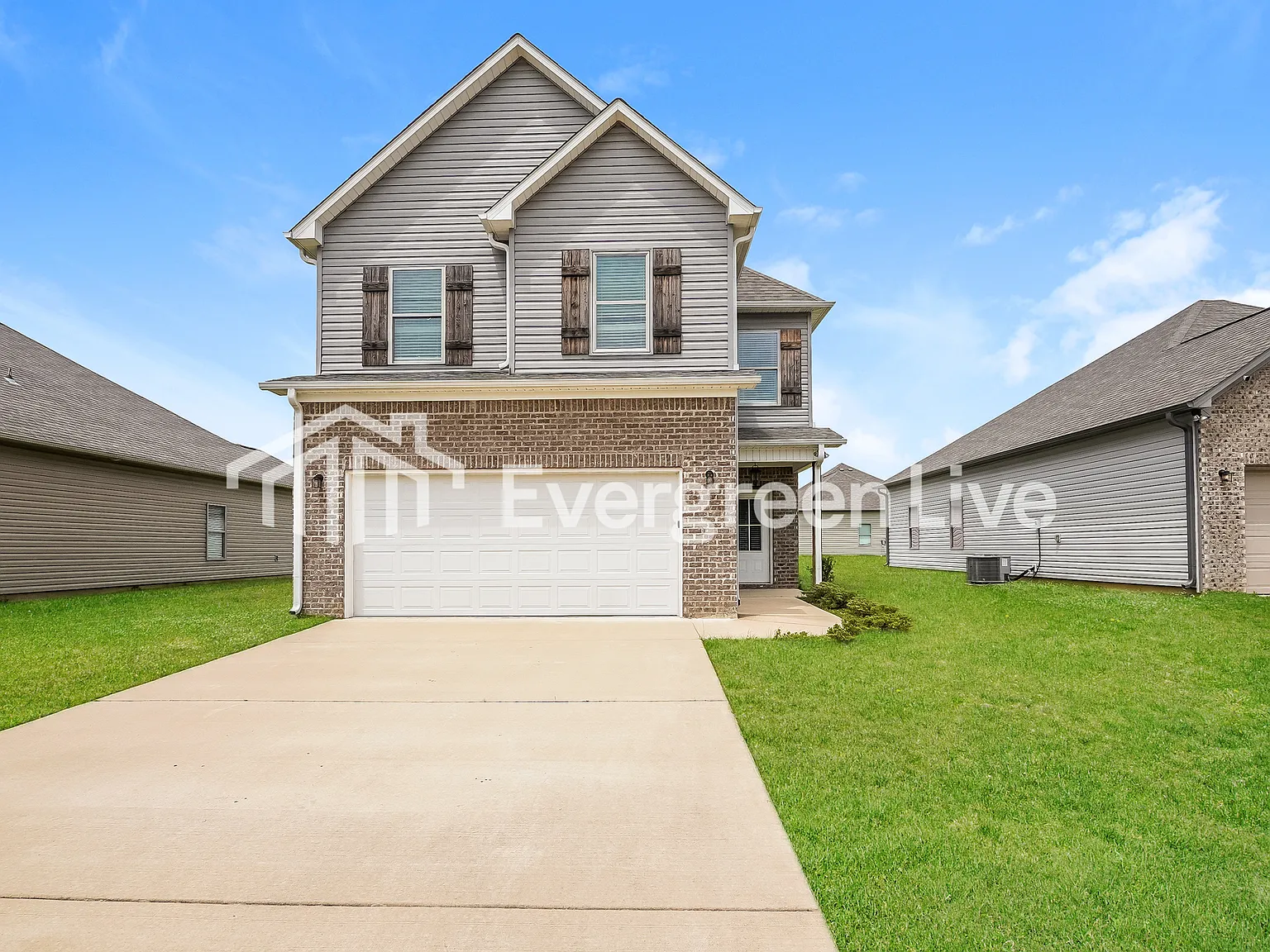3 bed, 2.5 bath, 1268 sqft, $1,495 — Photo 1