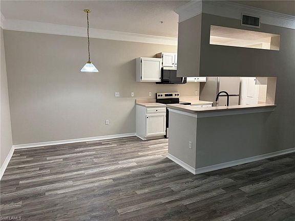 3rd image of 11521 Villa Grand APT 922